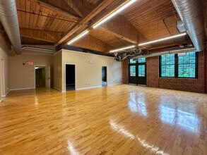 31 Hayward St, Franklin, MA for lease Interior Photo- Image 1 of 4