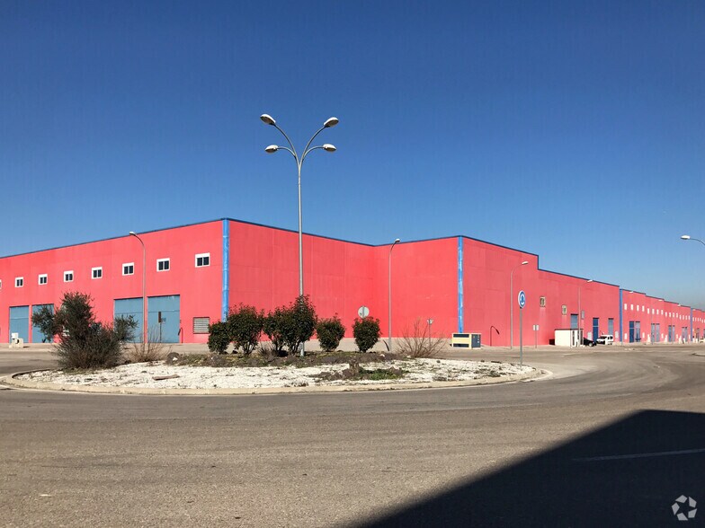 Industrial in Borox, Toledo for lease - Primary Photo - Image 1 of 2