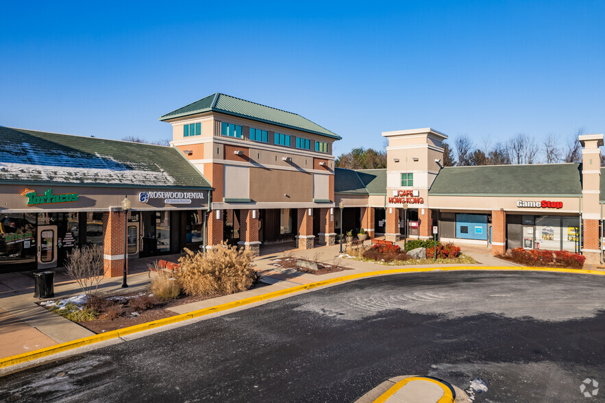 12918-13060 Middlebrook Rd, Germantown, MD for lease - Primary Photo - Image 1 of 5