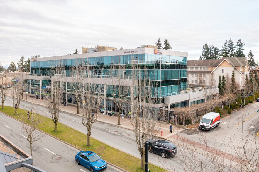 1688 152nd St, Surrey, BC à louer - Photo du bâtiment - Image 3 de 7
