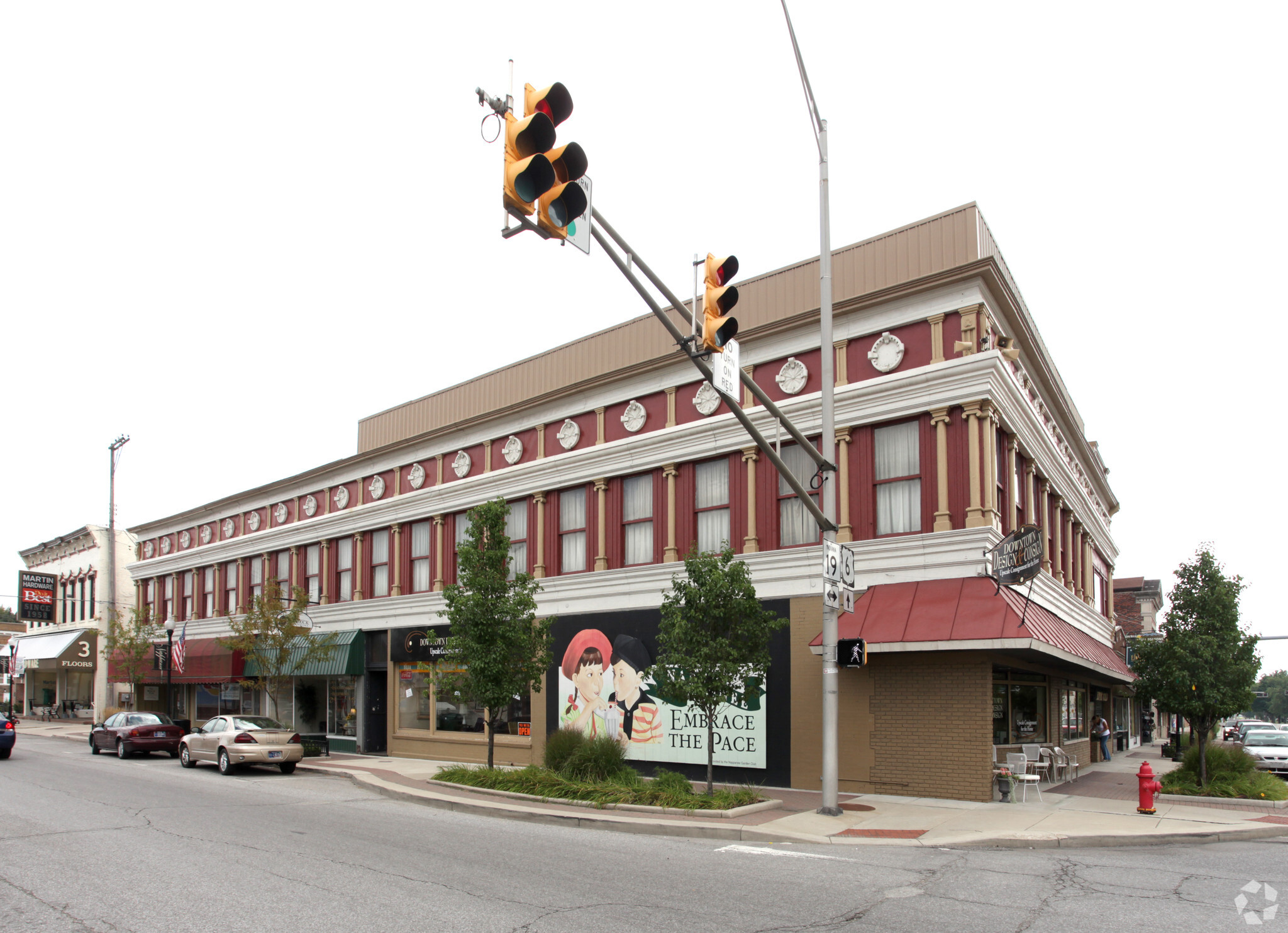 101-111 E Market St, Nappanee, IN for sale Primary Photo- Image 1 of 1