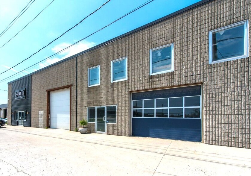 6 Carlaw Ave, Toronto, ON à louer - Photo du bâtiment - Image 3 de 23