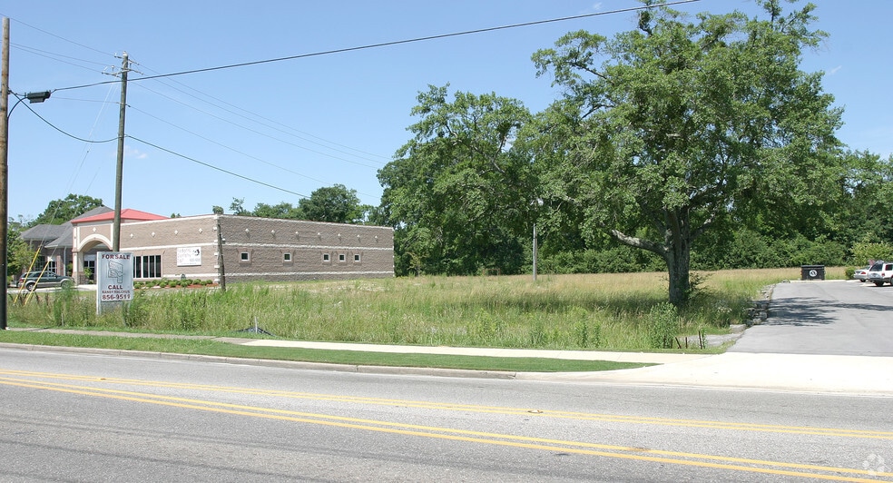 121-127 N Chalkville Rd, Trussville, AL for sale - Primary Photo - Image 1 of 1