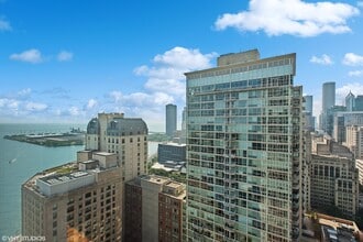 260 E Chestnut St, Chicago, IL - AÉRIEN Vue de la carte