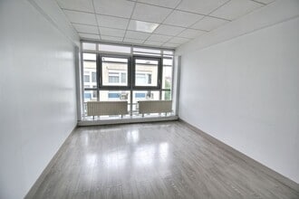 152 Rue De Picpus, Paris for lease Interior Photo- Image 2 of 7