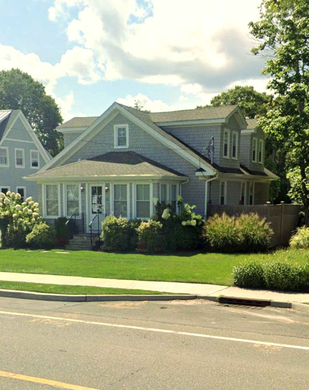 91 Old Riverhead Rd, Westhampton Beach, NY à louer Photo du bâtiment- Image 1 de 4