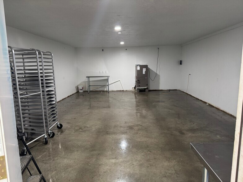 507 48th St, Woodward, OK à vendre - Photo du bâtiment - Image 3 de 8