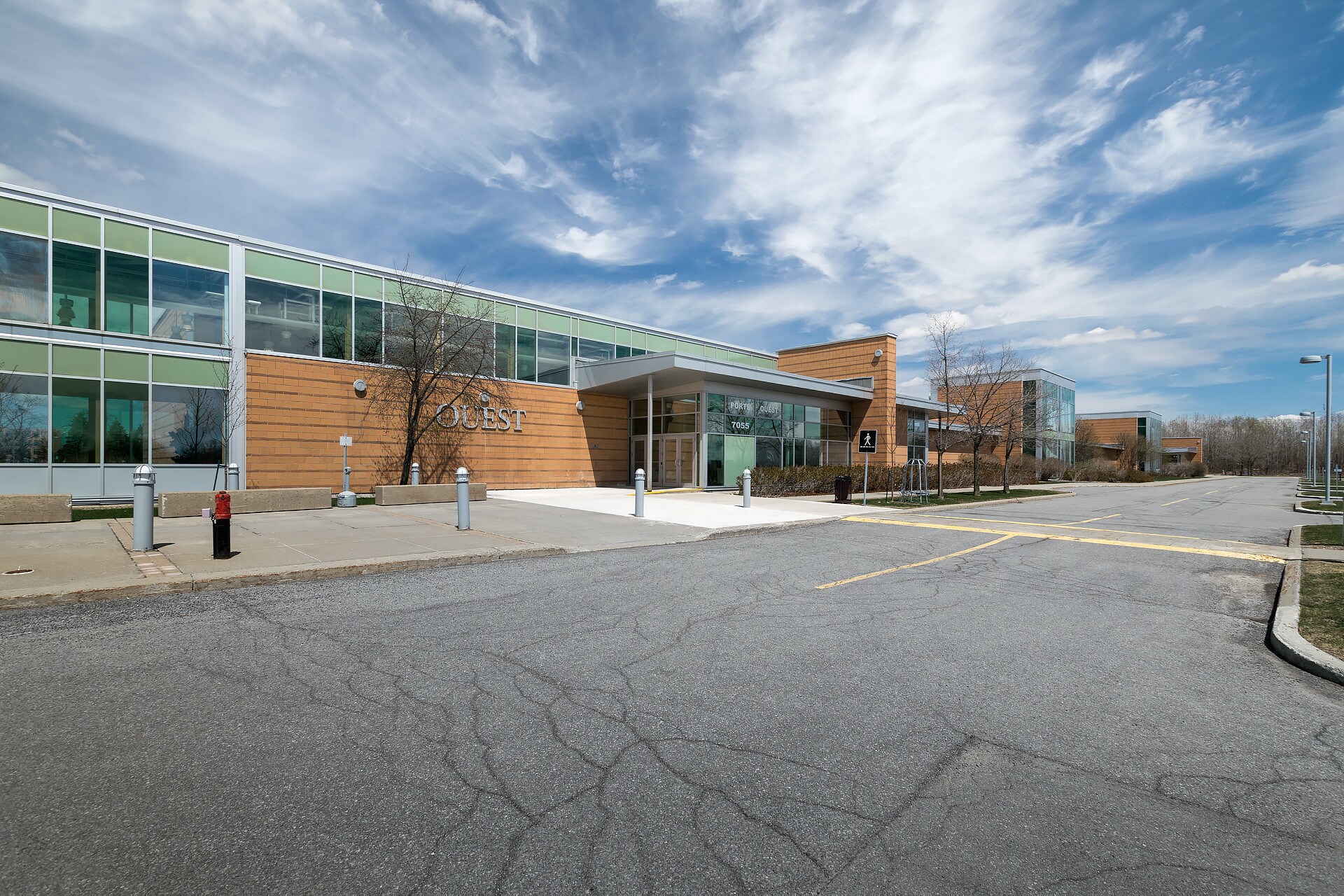 7055 Rue Alexander-Fleming, Montréal, QC for sale Building Photo- Image 1 of 1