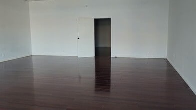 19930-19960 Ventura Blvd, Woodland Hills, CA for lease - Commercial Listing Video 