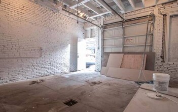 2808 W Girard Ave, Philadelphia, PA for lease Interior Photo- Image 2 of 2