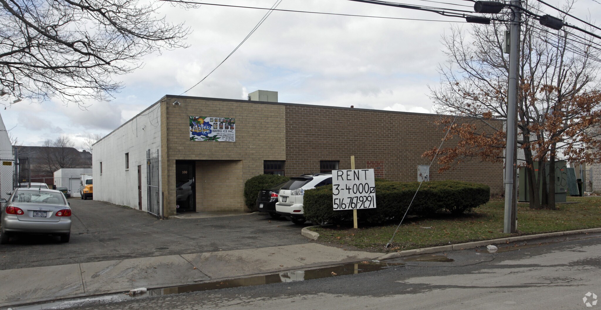 100 Nancy St, West Babylon, NY à louer Photo principale- Image 1 de 9