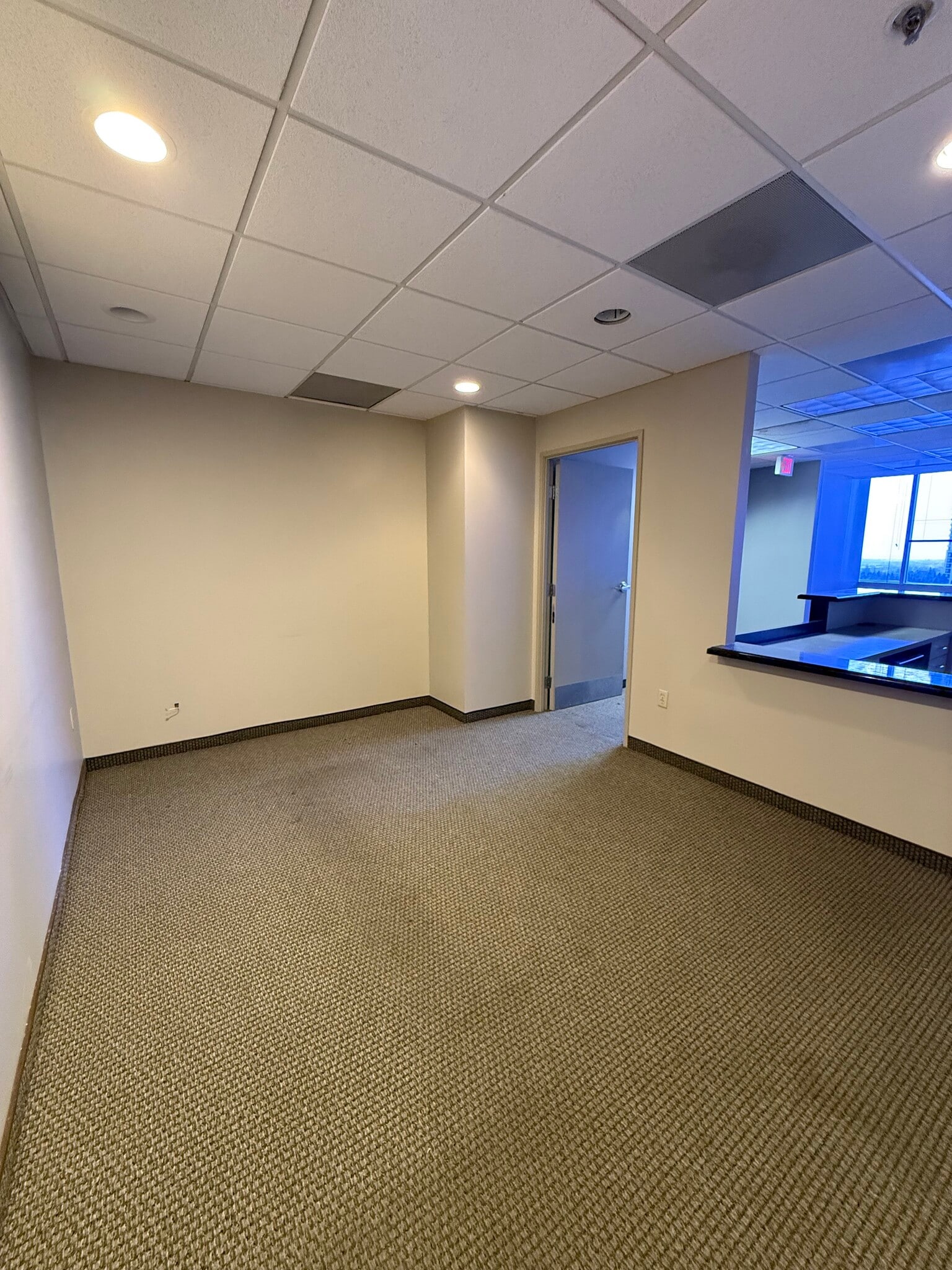 2080 Century Park E, Los Angeles, CA for lease Interior Photo- Image 1 of 11