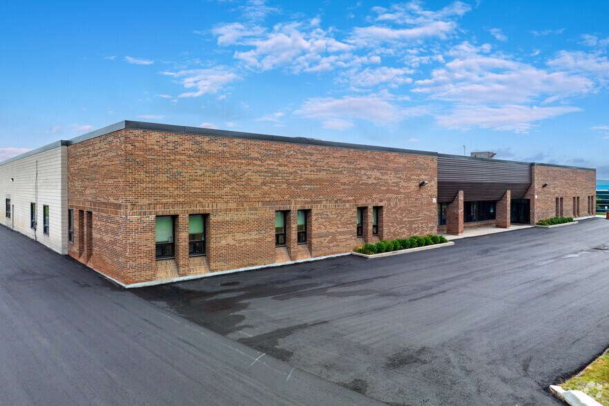 78 Steelcase Rd W, Markham, ON for lease - Primary Photo - Image 1 of 5