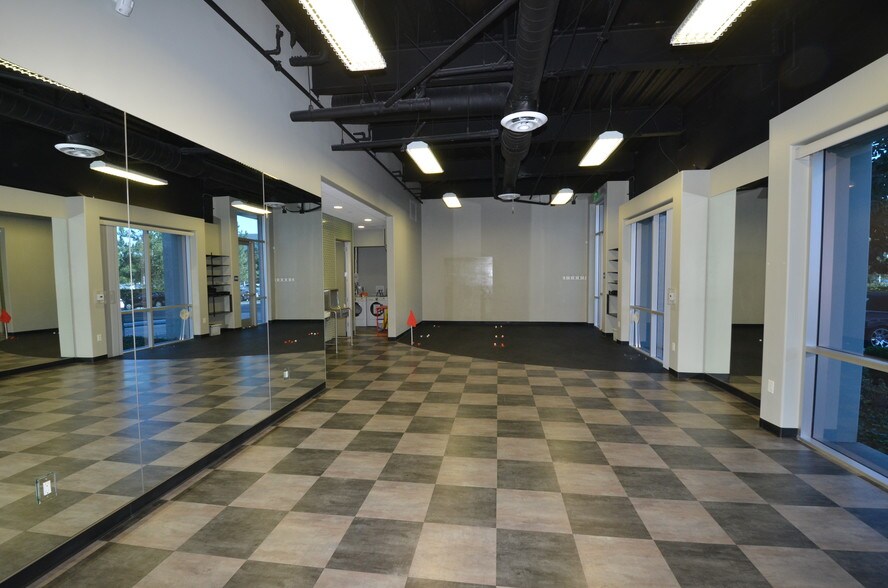 15785 Laguna Canyon Rd, Irvine, CA à louer - Photo intérieure - Image 3 de 9