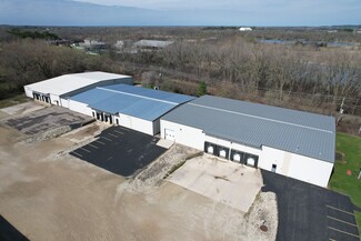 Plus de détails pour 1121-1125 Larsen Rd, Fort Atkinson, WI - Industriel à louer