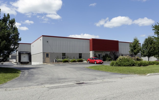 Plus de détails pour 90 Baffin Pl, Waterloo, ON - Industriel à vendre