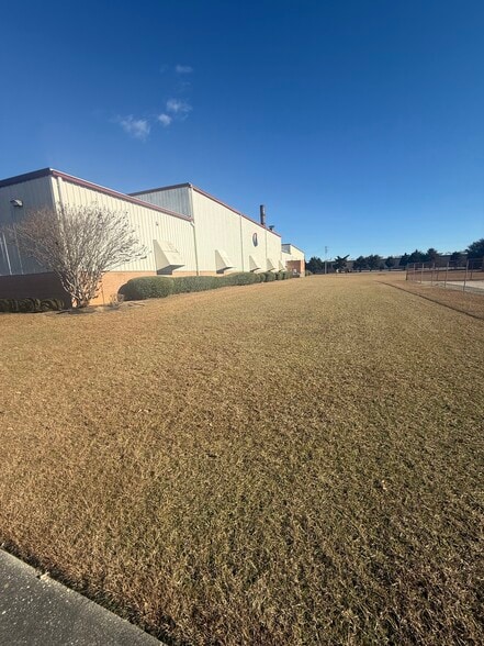 753 Enterprise Rd, Dillon, SC for sale - Building Photo - Image 3 of 7