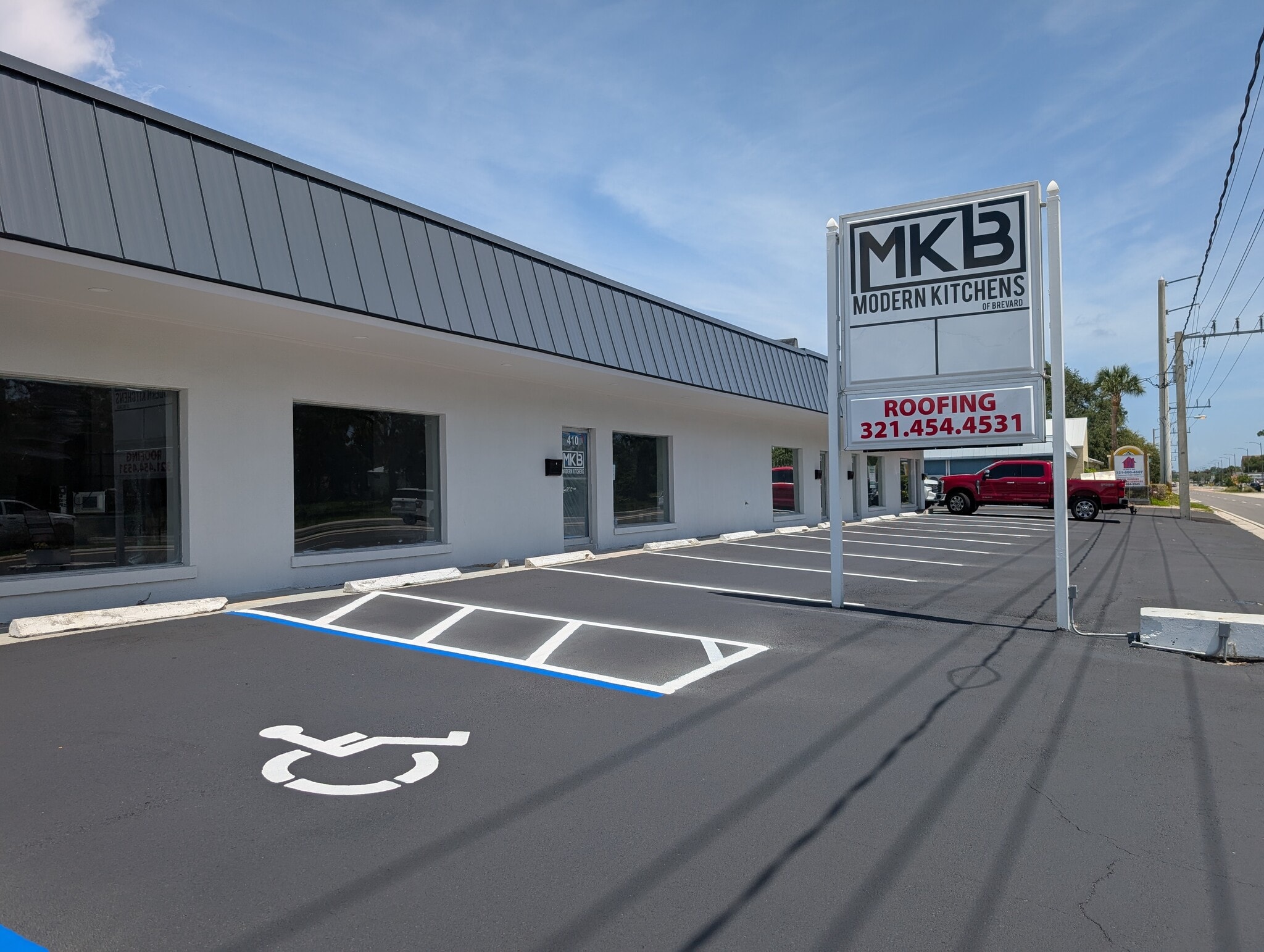 404 S Babcock St, Melbourne, FL for lease Building Photo- Image 1 of 7
