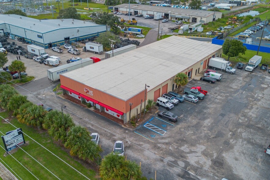 955 W Taft Vineland Rd, Orlando, FL à louer - Photo du bâtiment - Image 2 de 6