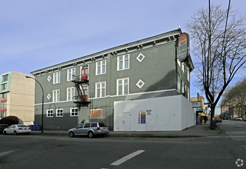 401-405 Powell St, Vancouver, BC à louer - Photo du bâtiment - Image 3 de 9