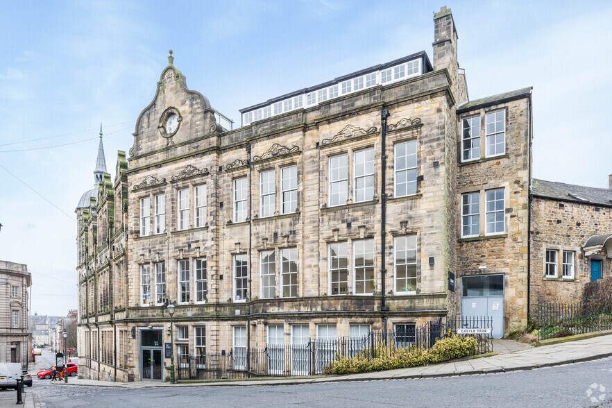 Meeting House Ln, Lancaster à louer - Photo du bâtiment - Image 2 de 2
