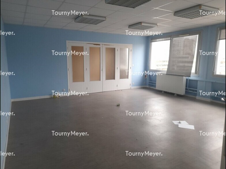Office in Rennes for sale - Interior Photo - Image 2 of 5