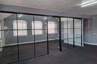143 Regent St, Kettering for lease Interior Photo- Image 2 of 5