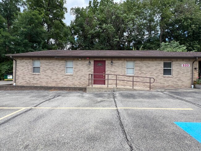 More details for 533 Rugh St, Greensburg, PA - Office for Lease