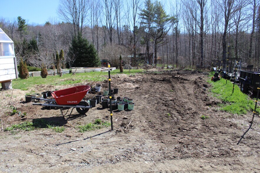 759 Brooks Rd, Knox, ME à vendre - Photo du bâtiment - Image 2 de 34