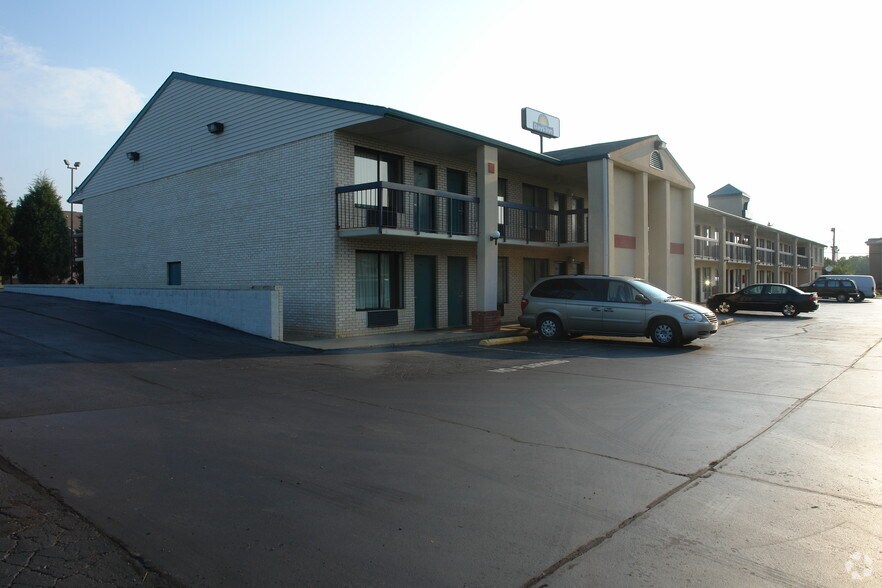 875 Riverview Rd, Rock Hill, SC à vendre - Photo du bâtiment - Image 2 de 6