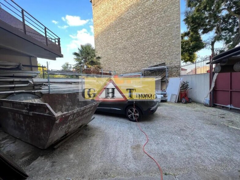 Industriel dans Vitry-sur-Seine à vendre - Photo du bâtiment - Image 2 de 9