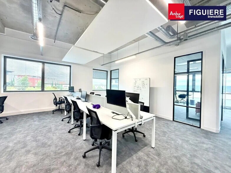 Bureau dans Aix-en-Provence à louer - Photo du bâtiment - Image 2 de 24