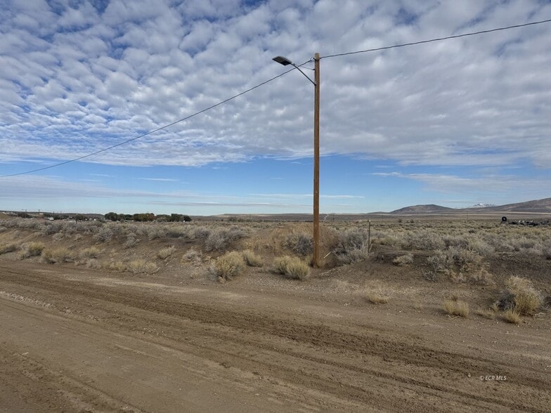 TBD US 93 (002-730-027) hwy, Wells, NV à vendre - Photo du bâtiment - Image 2 de 6