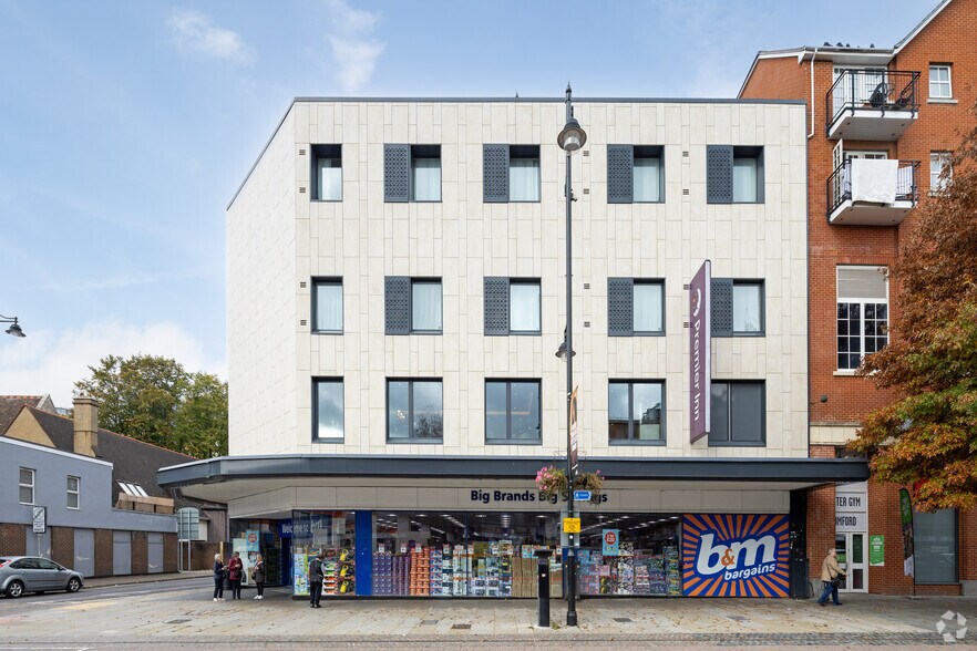 Market Pl, Romford à vendre - Photo du bâtiment - Image 2 de 2