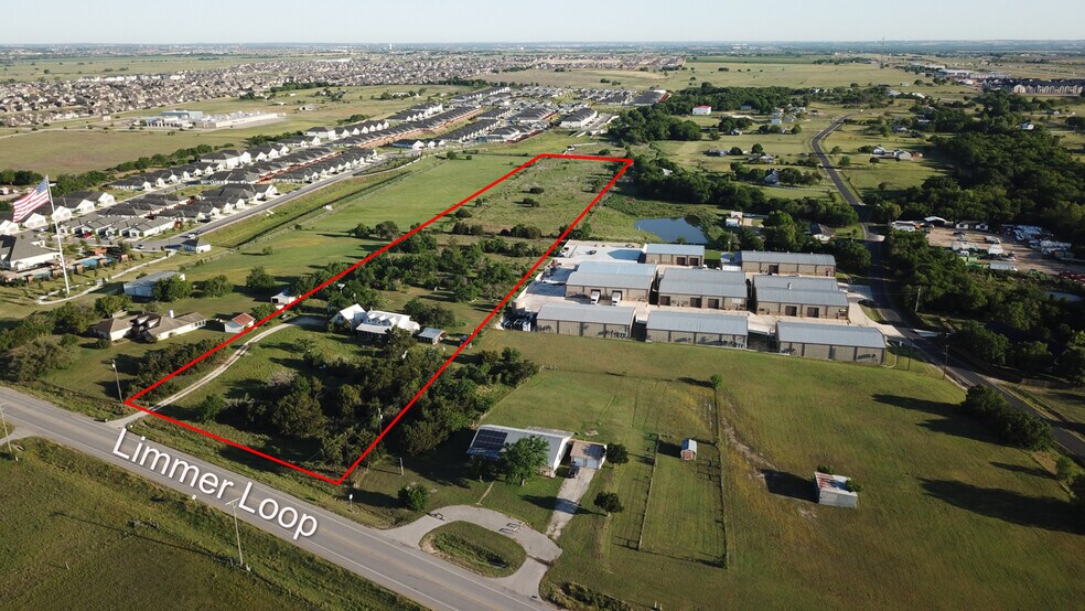 995 Limmer Loop, Hutto, TX for sale - Building Photo - Image 2 of 6