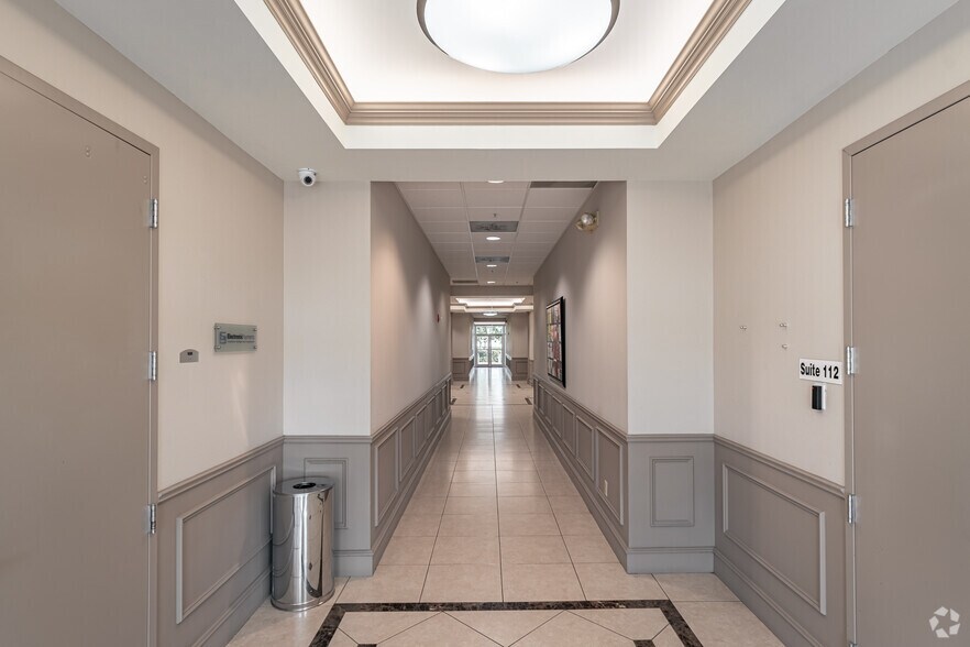 7800 Congress Ave, Boca Raton, FL à louer - Hall d’entrée - Image 3 de 8