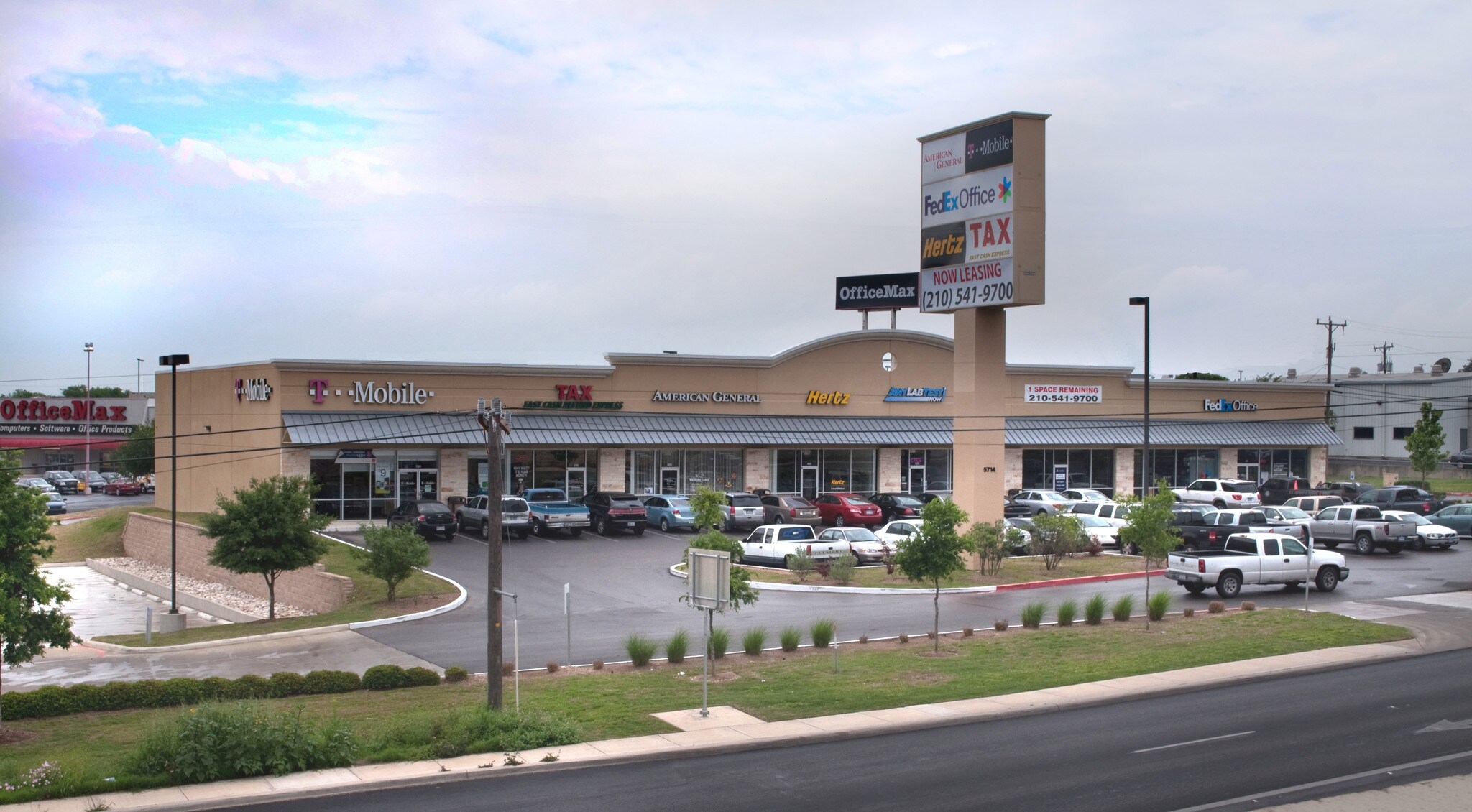 5706-5714 NW Loop 410 Fwy, San Antonio, TX for lease Primary Photo- Image 1 of 11