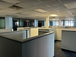 201 St. Charles Ave, New Orleans, LA for lease Interior Photo- Image 2 of 4