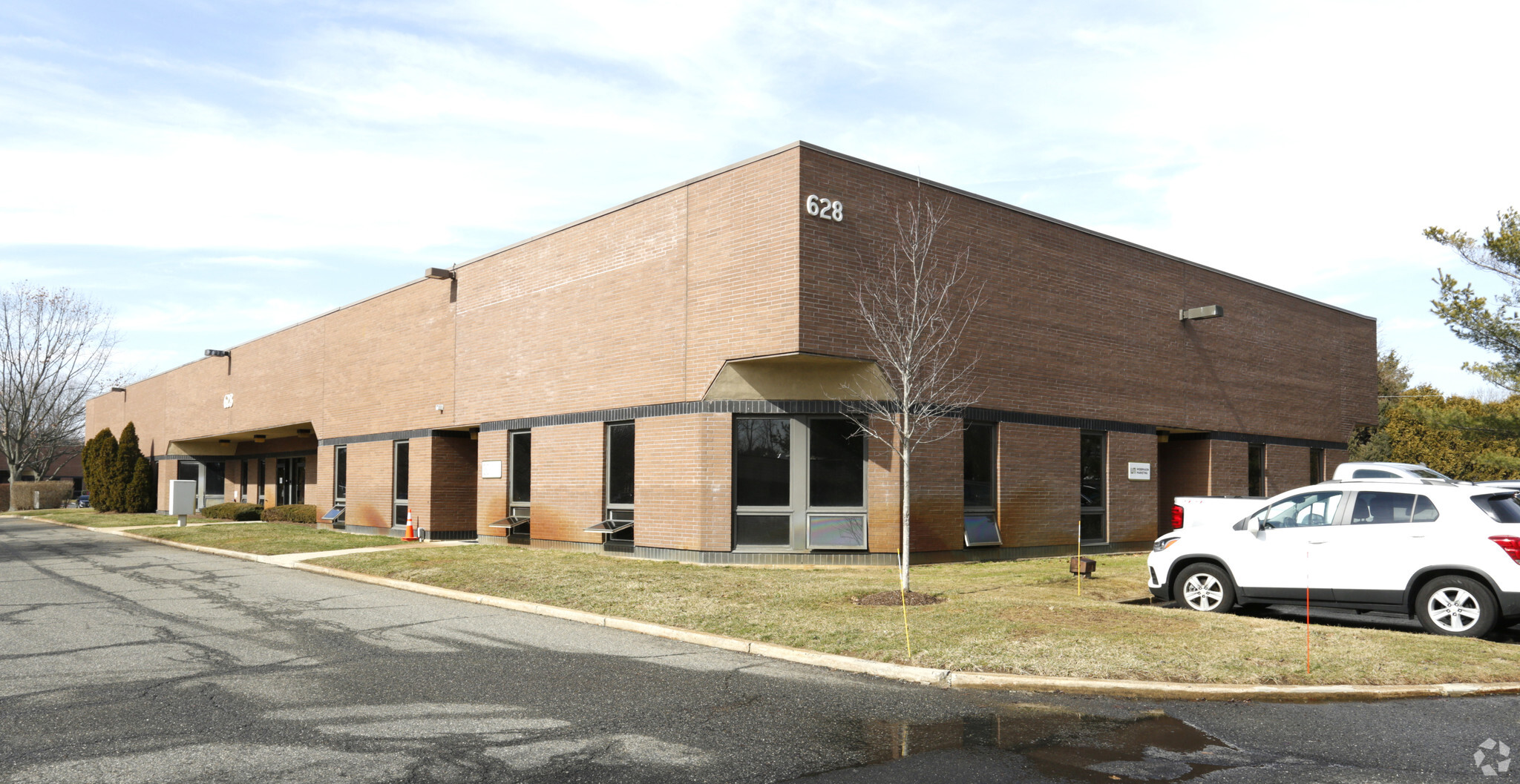 628 Shrewsbury Ave, Tinton Falls, NJ for lease Primary Photo- Image 1 of 7