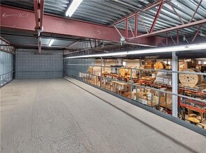 939 Av Selkirk, Pointe-claire, QC à louer Photo intérieure- Image 1 de 4