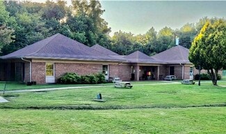 Plus de détails pour 130 Williamson Ave, Mount Airy, NC - Multi-résidentiel à vendre