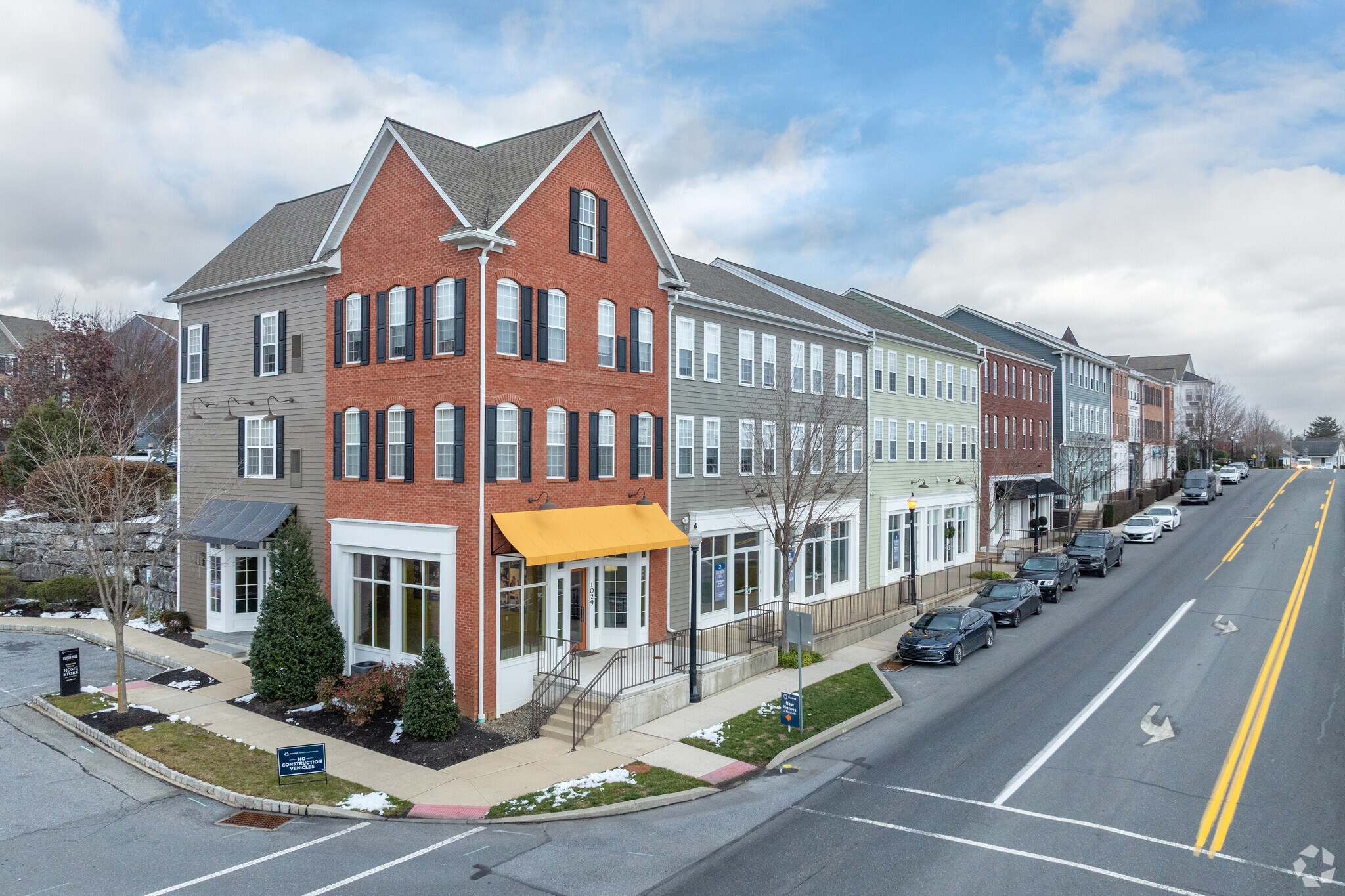 1013 West Main St, Mount Joy, PA for lease Primary Photo- Image 1 of 5