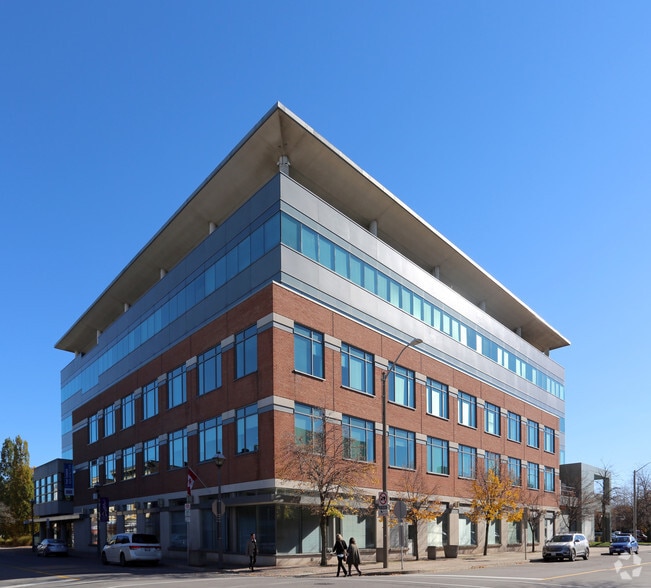 4342 Queen St, Niagara Falls, ON for sale - Building Photo - Image 3 of 6