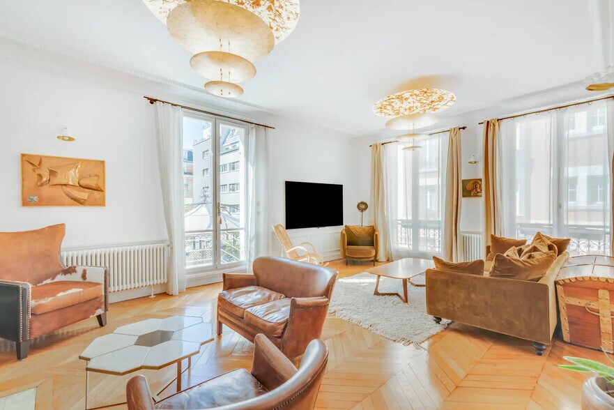 Bureau dans Paris à vendre - Photo du bâtiment - Image 3 de 15