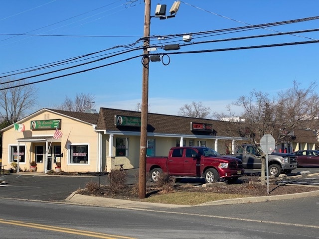 306-310 W Sylvania Ave, Neptune City, NJ à vendre - Photo du bâtiment - Image 2 de 6