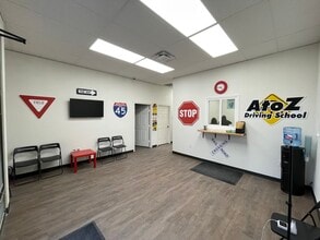 11233 Crown Park Dr, Houston, TX for lease Interior Photo- Image 1 of 9