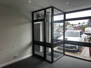 Mundells Ct, Welwyn Garden City for lease Interior Photo- Image 2 of 2