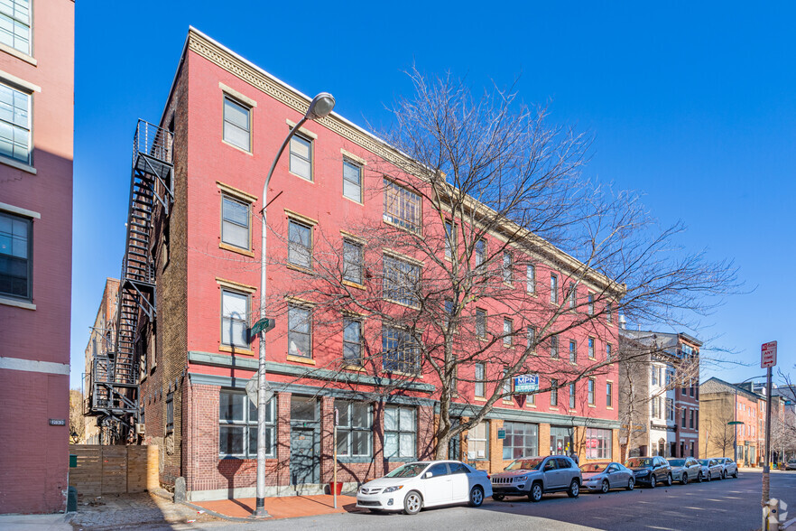 219-229 Vine St, Philadelphia, PA for lease - Primary Photo - Image 1 of 8