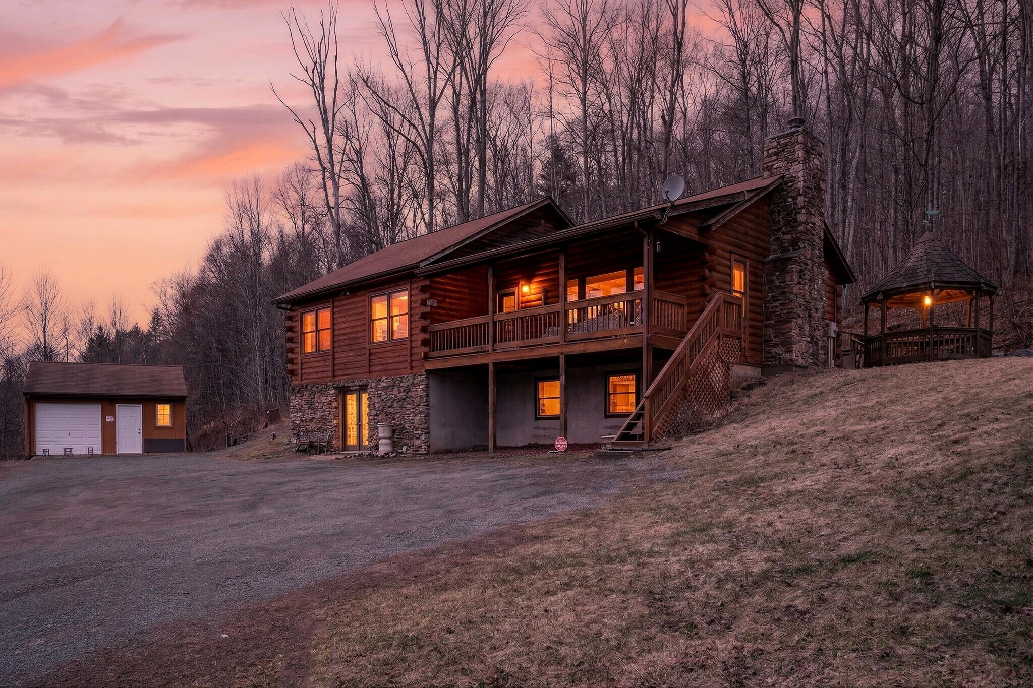 79 Whitleigh Rd, Equinunk, PA à vendre Photo du bâtiment- Image 1 de 54