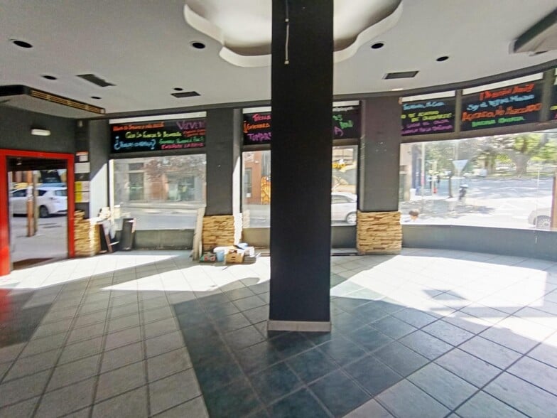 Retail in Pontevedra for sale - Building Photo - Image 3 of 47